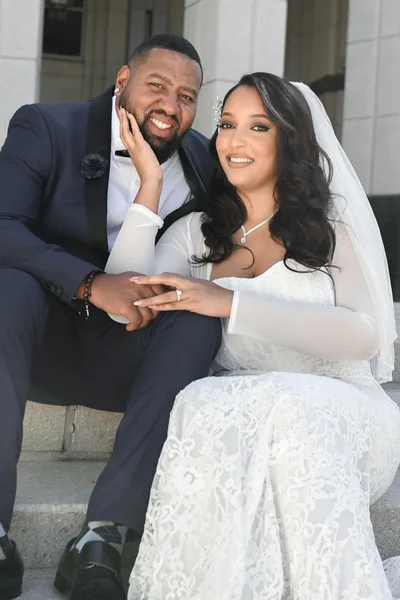 Peinado de Boda con Elegantes Ondas al Agua